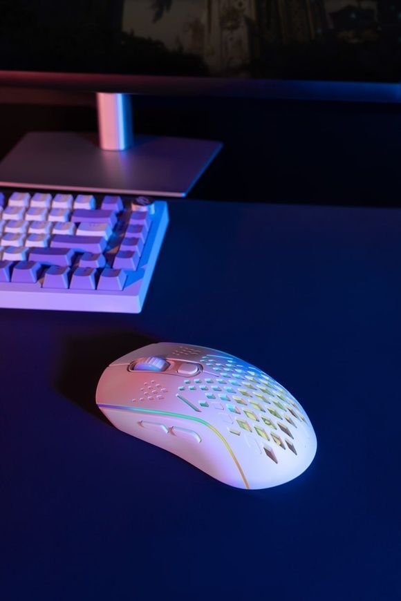 Беспроводная игровая мышь Proove Gaming Buzz (2.4GHz+USB). Беспроводная геймерская мышь 0450 фото