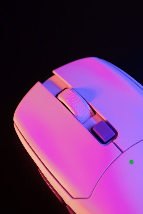 Геймерська миша Proove Gaming Everon. Професійна бездротова ігрова миша з автономністю до 140 годин 0728 фото