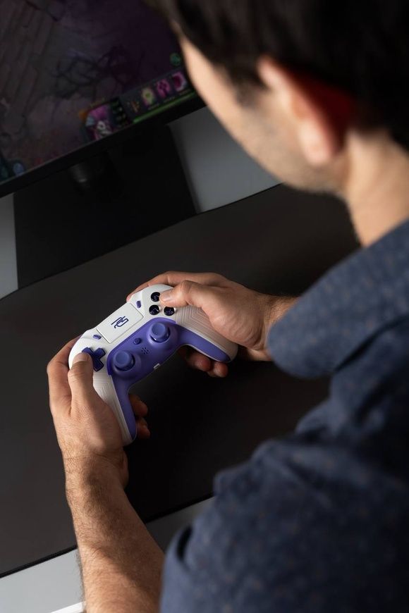 Ігровий контролер Proove Gaming Skadi для PS4 та ПК.  Бездротовий геймпад з RGB підсвіткою, тачпадом та датчиком руху для професійного геймінгу 0747 фото