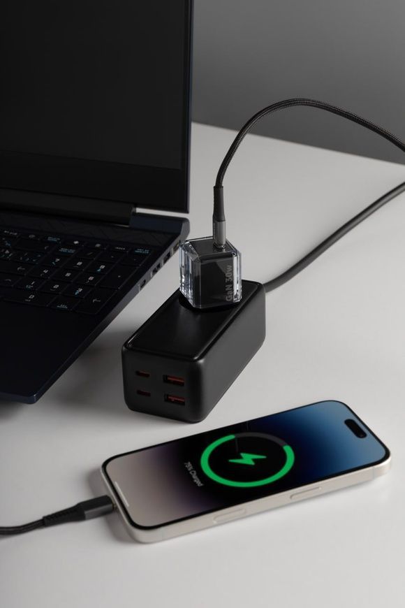 Сетевое зарядное устройство с поддержкой быстрой зарядки Proove Pure GaN 30W (Type-C). Компактный зарядный адаптер для смартфонов и повербанков 0189 фото