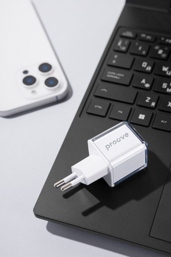 Зарядний пристрій Proove Pure GaN 30W з підтримкою швидкого заряджання для iPhone, Android та павербанків 0188 фото